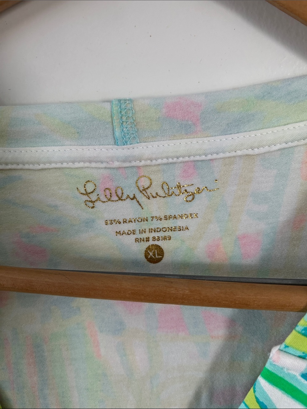 Fabulous Lilly Pulitzer Pastel Coverup Top with Hood XL - Picture 2 of 7